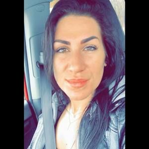 Meet your Posher, Caroline